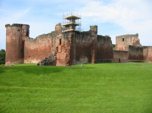 Bothwell Castle (Krustee at stock.xchng)